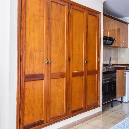 Be Smart Florida Plaza Apartment *