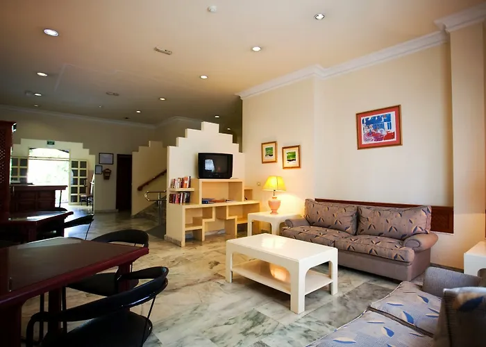 Be Smart Florida Plaza Apartmán *