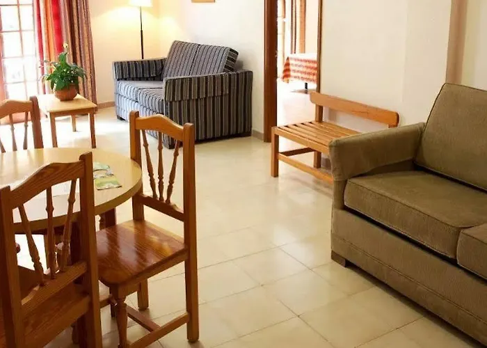 Be Smart Florida Plaza Apartmán *